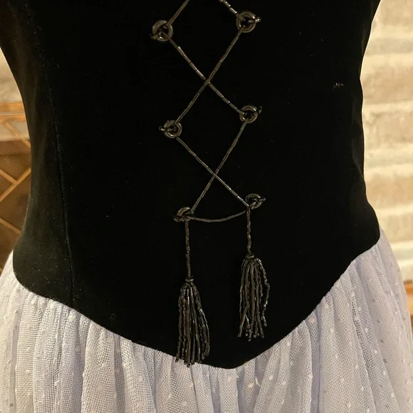 Elegant Black and Lavender Dress - Picture 3 of 6